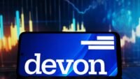 Devon Energy logo with a stylized letter representing activist investor communication