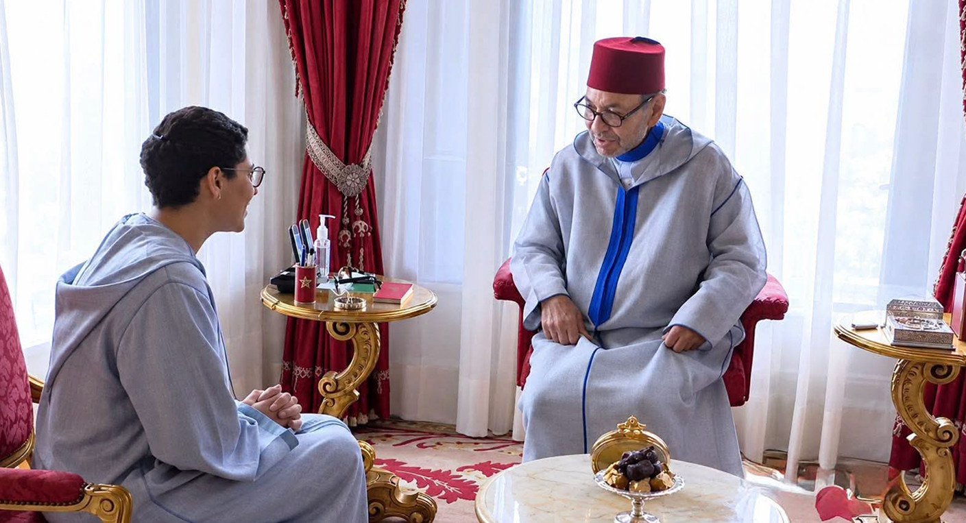 Portrait officiel de Fatima Ezzahra El Mansouri, première femme désignée cheffe du gouvernement au Maroc.