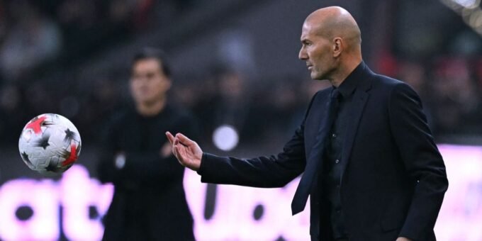 France: une première réussie pour Zidane