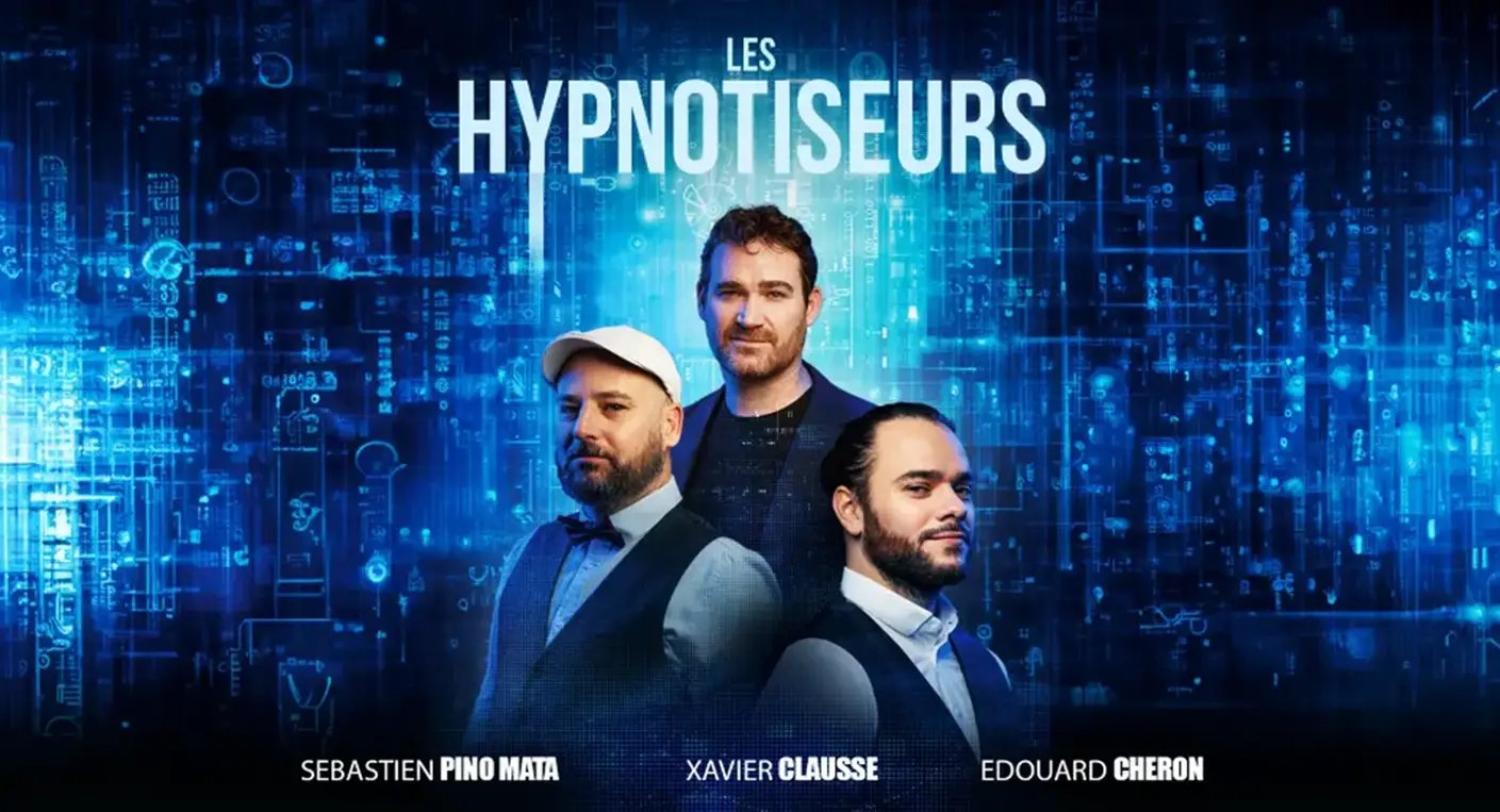 Casablanca sous hypnose : Les Hypnotiseurs promettent une expérience "Hors Limites 2.0" inédite 3 Les trois hypnotiseurs, Xavier Clausse, Sébastien Pino Mata et Édouard Cherbon, sur scène à Casablanca, engageant le public lors de leur spectacle "Hors Limites 2.0".