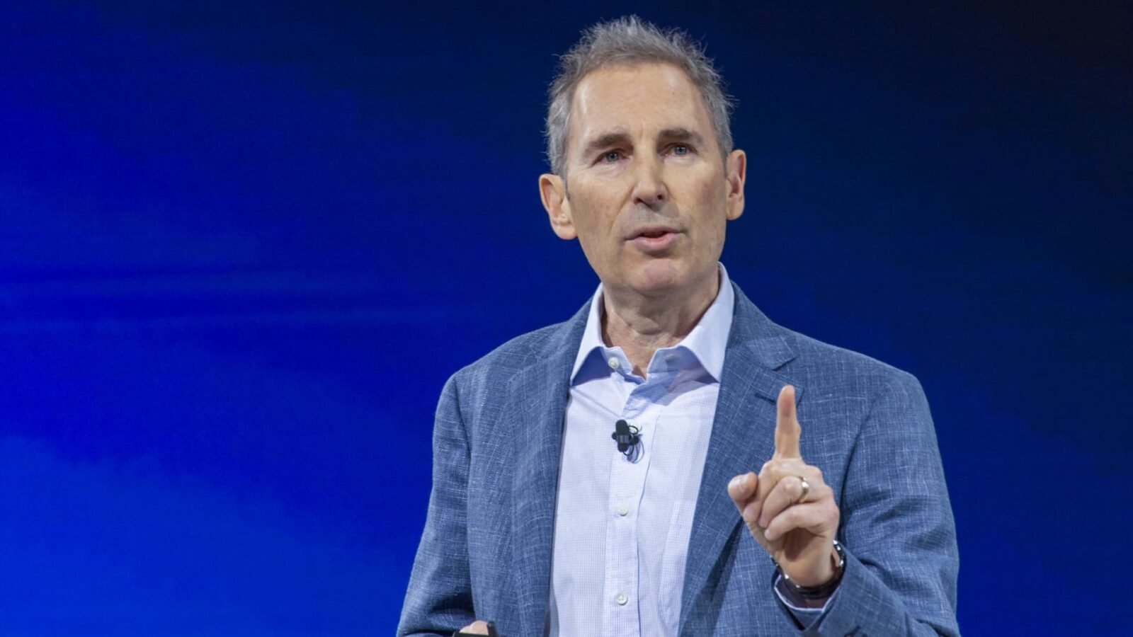 Amazon's AI Ambitions Drive $42.4 Billion Negative Cash Flow Amidst Q3 Miss 3 Amazon logo with financial charts in the background, symbolizing investment and earnings.
