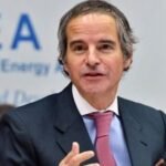 رافائيل غروسي، المدير العام للوكالة الدولية للطاقة الذرية، يتحدث في مؤتمر صحفي حول البرنامج النووي الإيراني.