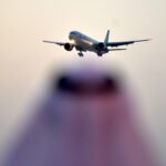 الخطوط الجوية الكويتية تعلق رحلاتها إلى الرياض وسط تصاعد التوترات الأمنية 6 طائرة تابعة للخطوط الجوية الكويتية في مطار