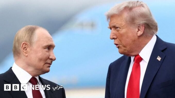 الرئيس الأوكراني فولوديمير زيلينسكي مع قادة الاتحاد الأوروبي في بروكسل، في سياق التوترات حول العقوبات الروسية.
