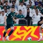 المنتخب السعودي يتأهل لنهائي "خليجي 27" بعد فوز مثير على قطر بركلات الترجيح 6 احتفال لاعبي المنتخب السعودي بعد الفوز على قطر والتأهل لنهائي خليجي 27