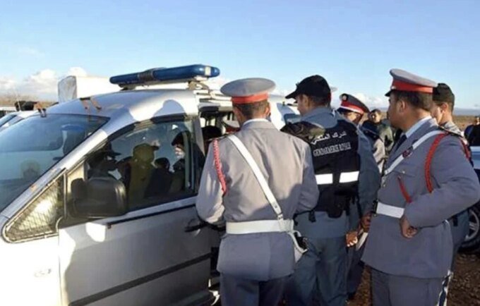 صورة لطائرة درون تستخدم في تهريب المخدرات أو عناصر الدرك الملكي تقوم بالتحقيق