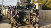 صورة لكنيسة في الكرك، الأردن، بعد حادث إطلاق نار أدى إلى سقوط ضحايا.
