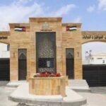 عربة الترخيص المتنقلة التابعة لإدارة ترخيص السائقين والمركبات تقدم خدماتها للمواطنين في محافظة الزرقاء