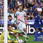 احتفال لاعبي المنتخب الفرنسي بأحد الأهداف ضد بلجيكا في ملعب دو فرانس