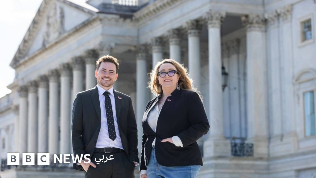 تحدي نفوذ "أيباك": هل تستطيع المجموعات الجديدة تغيير مسار السياسة الأمريكية تجاه الفلسطينيين؟ 3 كيسي كينيدي وكوري أرشيبولد يحثان أعضاء الكونغرس على توقيع تعهد السلام