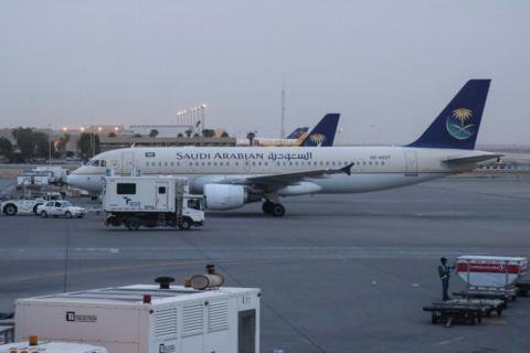 صورة لمطار الملك خالد الدولي بالرياض بعد الهجوم