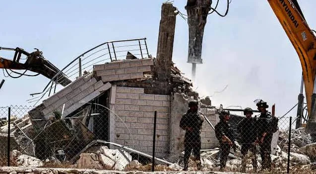 صورة أرشيفية لعمليات هدم منازل فلسطينيين في النقب