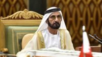 الشيخ محمد بن راشد آل مكتوم وأنور قرقاش يناقشان وحدة الخليج.
