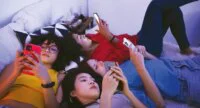 Hyperconnectés, hyper seuls