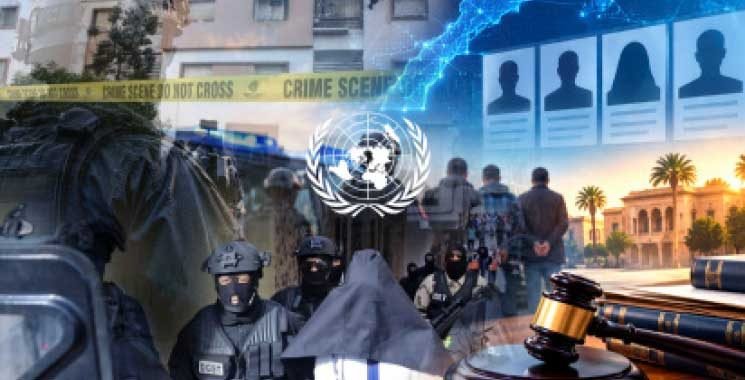 Une image symbolisant la sécurité et la lutte contre le terrorisme, avec un drapeau marocain en arrière-plan et des éléments de surveillance ou de justice.