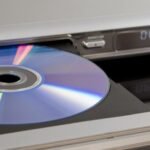 L'Âge d'Or du Blu-ray 4K n'est pas révolu : les irréductibles fabricants de lecteurs physiques 8 lecteurs Blu-ray 4K, marché physique, streaming, Thomson, Krovatar, GIEC, DpBlue, Gotham Audio, qualité audiovisuelle, propriété numérique