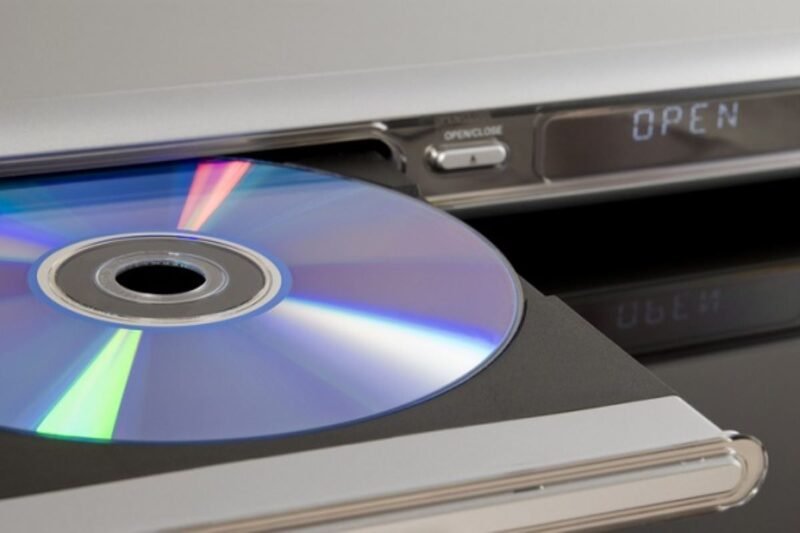 lecteurs Blu-ray 4K, marché physique, streaming, Thomson, Krovatar, GIEC, DpBlue, Gotham Audio, qualité audiovisuelle, propriété numérique