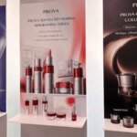 Produits de beauté chinois des marques Proya, Florasis et Judydoll, symbolisant leur expansion mondiale.
