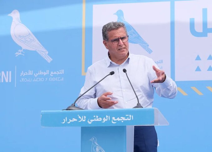 Aziz Akhannouch, ancien patron du RNI, en pleine réflexion après les résultats des élections législatives.