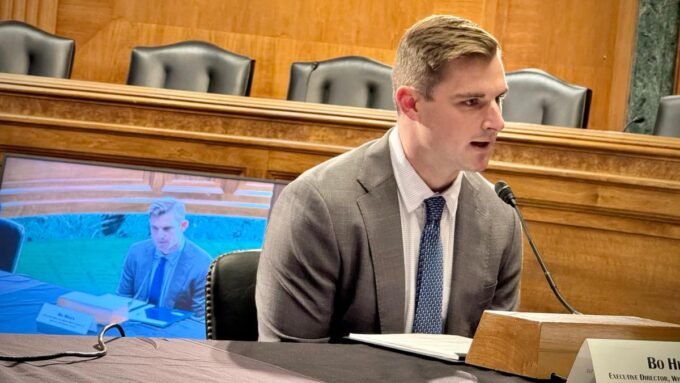 Senator Richard Blumenthal scrutinizes former White House crypto adviser Bo Hines over Tether payments to his consulting firm.